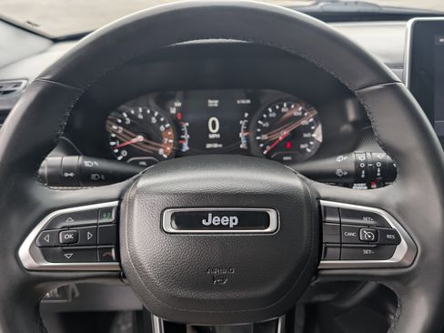 Used 2023 Jeep Compass Altitude w/ Convenience Group image 22