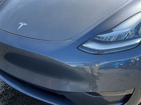 Used 2023 Tesla Model Y Long Range AWD/4WD image 9