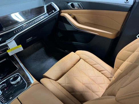 New 2026 BMW X5 xDrive40i w/ Executive Package image 17