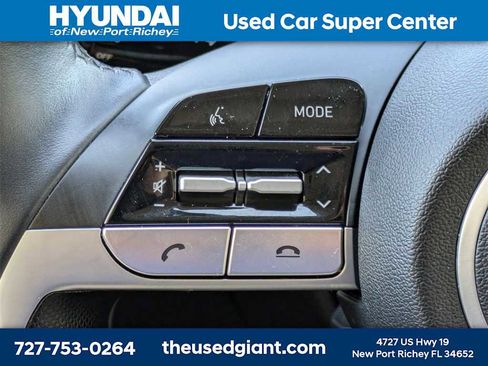 Used 2023 Hyundai Elantra Limited image 31