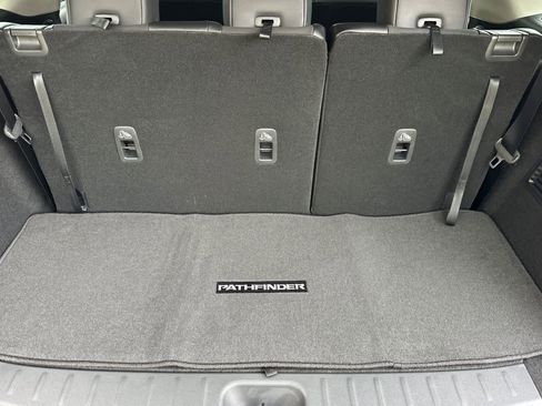 New 2026 Nissan Pathfinder SL image 16