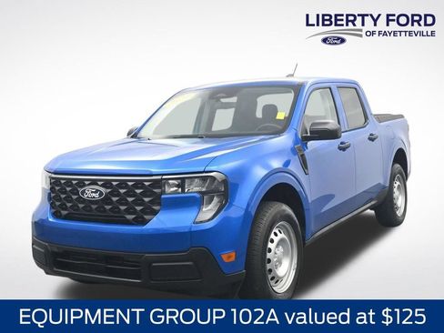 Used 2025 Ford Maverick XL w/ Equipment Group 102A AWD/4WD image 1