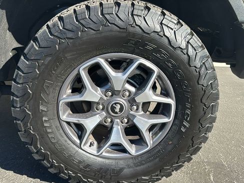 Certified 2025 Ford Bronco Badlands image 9