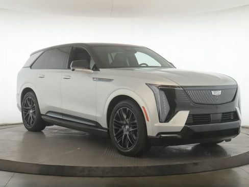 Used 2025 Cadillac Escalade IQ Sport 2 w/ LPO, ONYX Package image 2