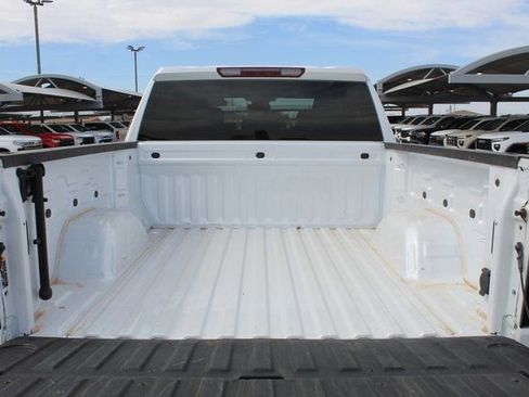 Used 2023 GMC Sierra 1500 SLT image 6