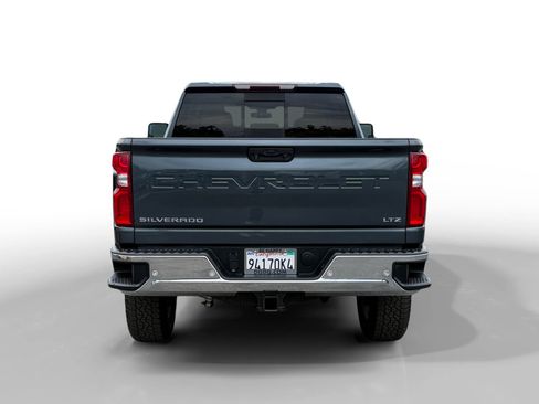 Used 2020 Chevrolet Silverado 2500 LTZ AWD/4WD image 4