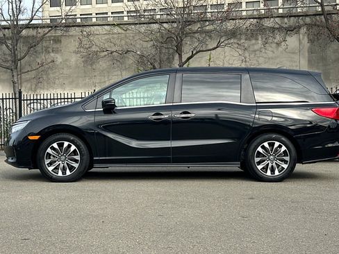 Used 2024 Honda Odyssey EX-L image 7