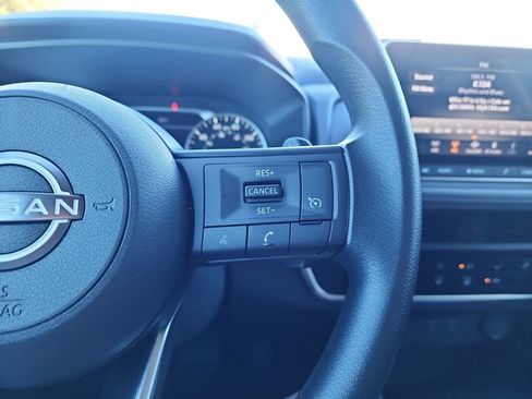 Used 2024 Nissan Rogue S image 25