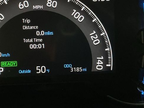 Used 2025 Toyota RAV4 LE image 41