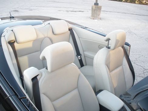 Used 2009 Saab 9-3 2.0T w/ Cold Weather Package FWD image 29