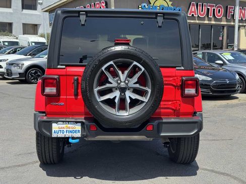 Used 2024 Jeep Wrangler Unlimited AWD/4WD image 13