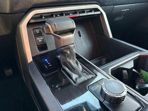 Used 2022 Toyota Tundra SR5 w/ SR5 Premium Package image 24