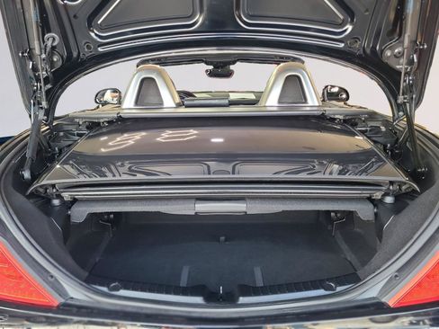 Used 2013 Mercedes-Benz SLK 250 image 17