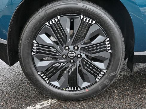 New 2025 Nissan Murano Platinum w/ Cargo Package AWD/4WD image 8