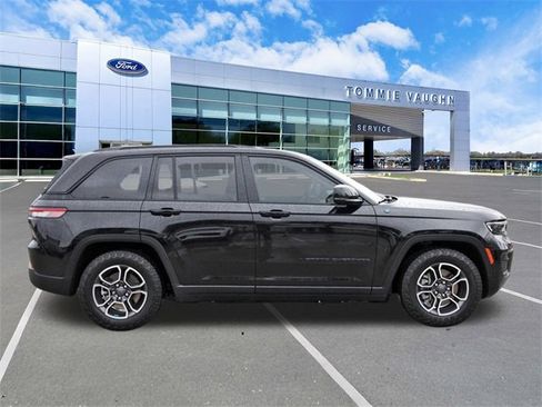 Used 2023 Jeep Grand Cherokee Trailhawk w/ Advanced Protech Group II image 5