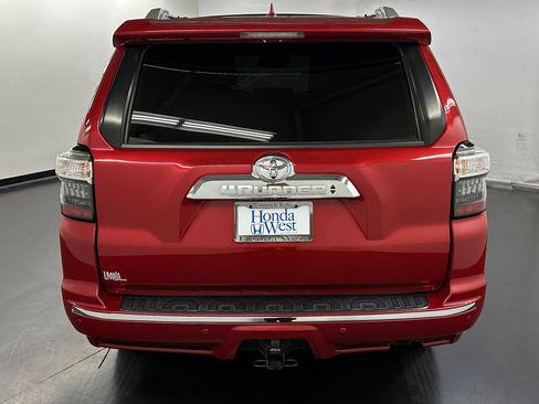 Used 2021 Toyota 4Runner Limited image 10