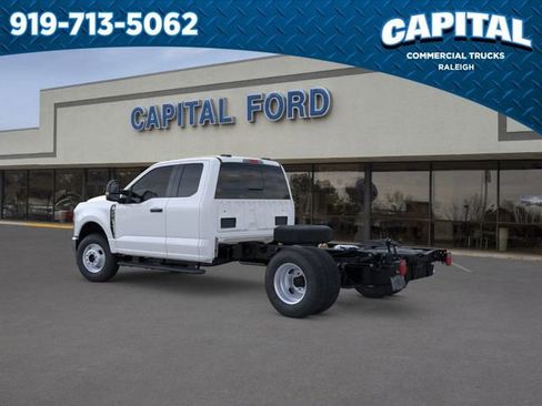 New 2026 Ford F350 XL w/ XL Chrome Package AWD/4WD image 4
