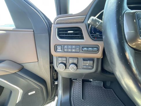 Used 2022 Chevrolet Suburban High Country w/ LPO, Illumination Package AWD/4WD image 17