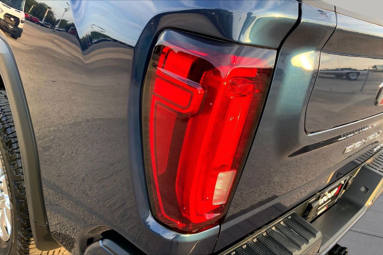 Used 2020 GMC Sierra 2500 Denali w/ Denali Ultimate Package AWD/4WD image 29