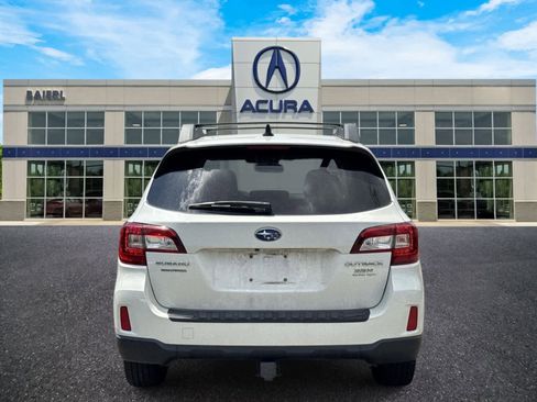 Used 2016 Subaru Outback 3.6R Limited AWD/4WD image 4