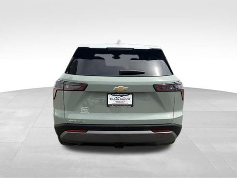 Used 2026 Chevrolet Equinox LT FWD image 10