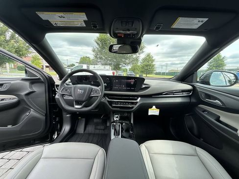 New 2025 Buick Envista Avenir image 24