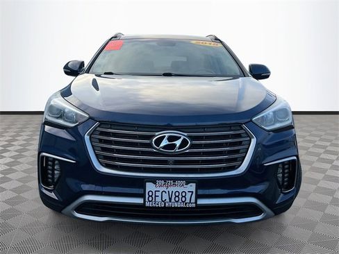 Used 2018 Hyundai Santa Fe SE image 2