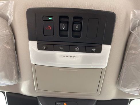 New 2026 Nissan Pathfinder SL w/ SL Premium Package image 34