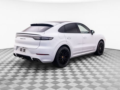 Certified 2021 Porsche Cayenne GTS w/ Premium Package Plus AWD/4WD image 8