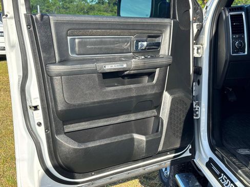 Used 2018 RAM 1500 Limited image 19