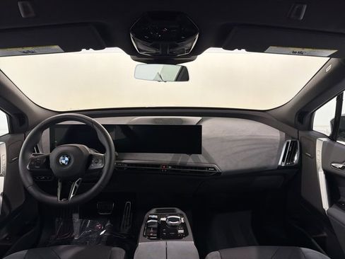 Used 2026 BMW iX xDrive45 w/ M Sport Package image 28