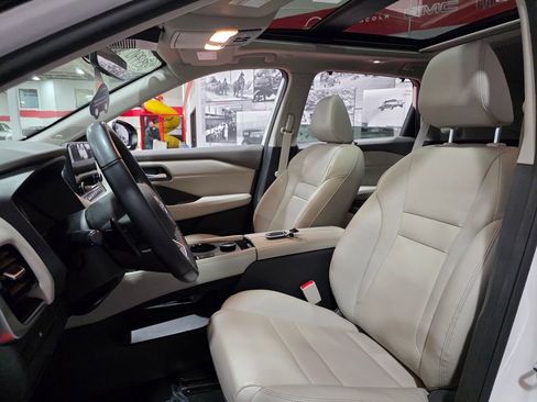 Used 2023 Nissan Rogue SL w/ SL Premium Package image 15