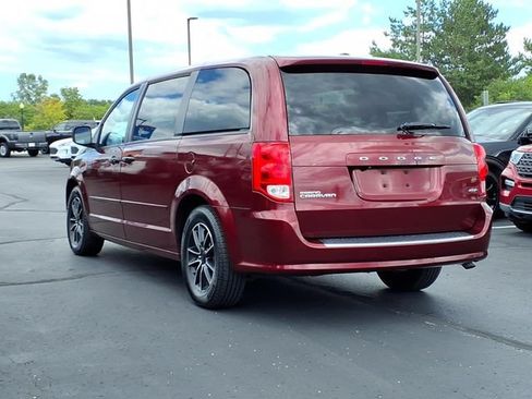 Used 2017 Dodge Grand Caravan GT w/ Safety Sphere Group FWD image 6
