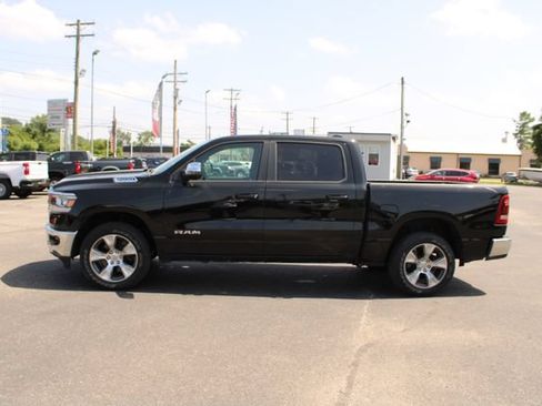 Used 2023 RAM 1500 Laramie AWD/4WD image 4