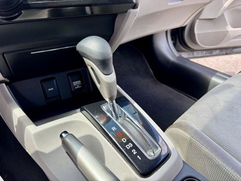 Used 2013 Honda Civic LX image 4