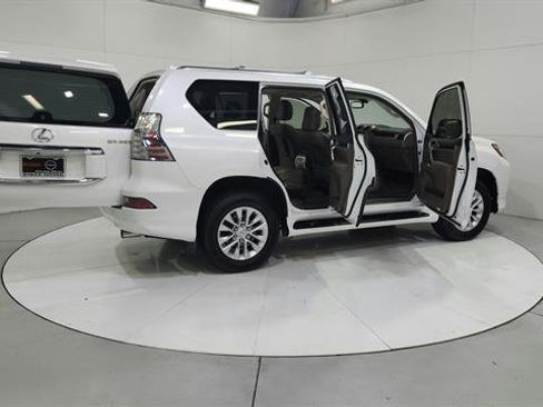 Used 2019 Lexus GX 460 Premium image 12