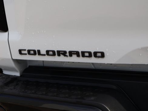 Used 2024 Chevrolet Colorado Trail Boss w/ Technology Package image 8