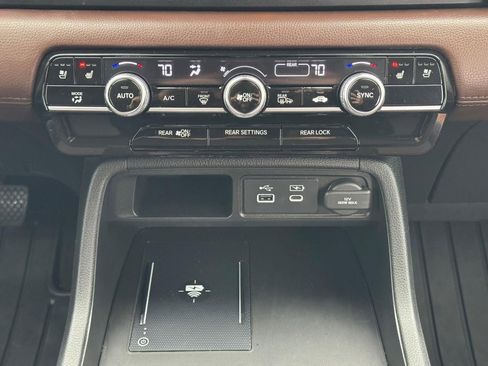 Certified 2025 Honda Pilot Elite image 15