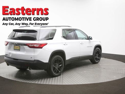 Used 2021 Chevrolet Traverse LT image 42