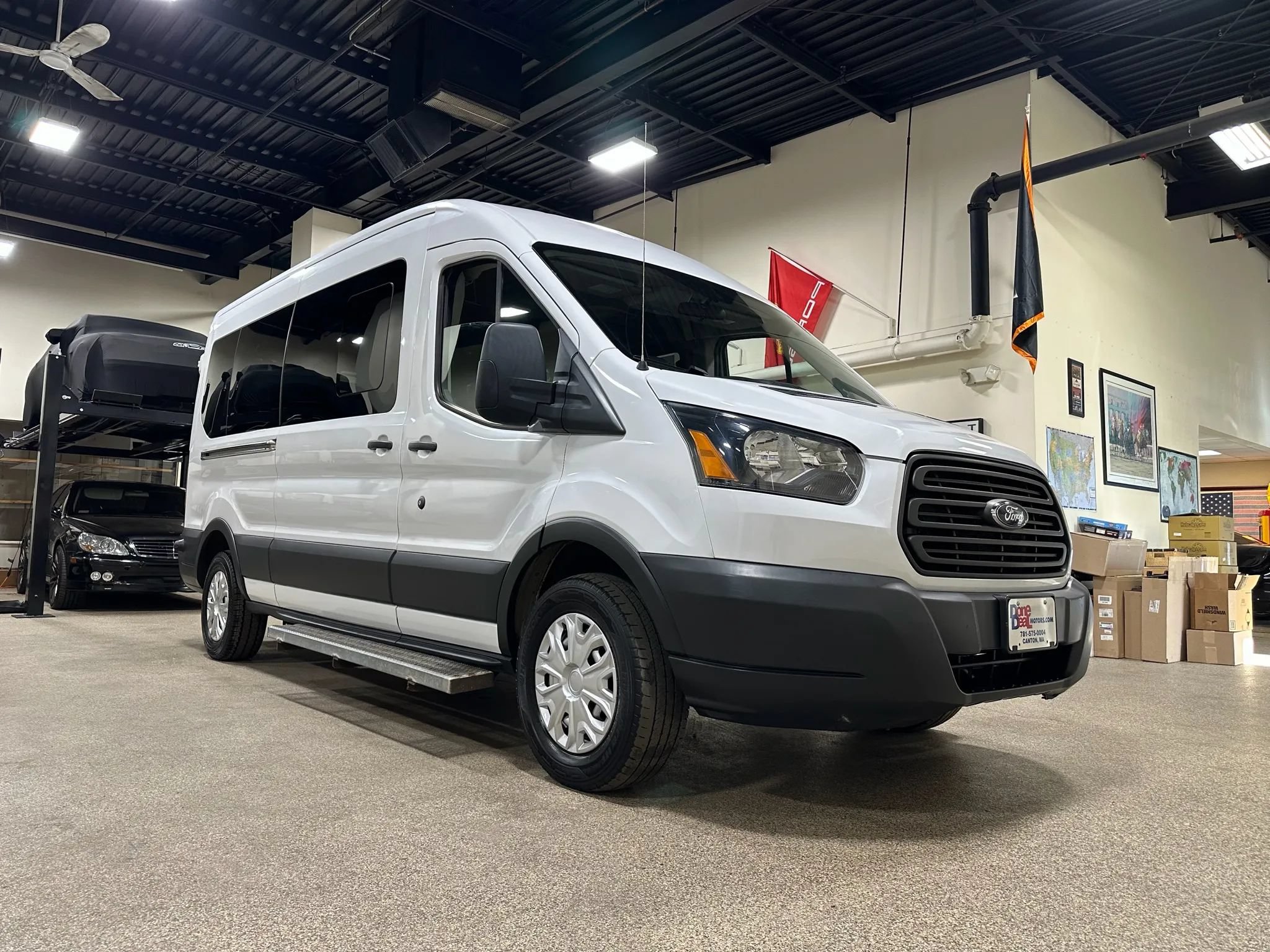 Used 2015 Ford Transit 250 148 Medium Roof RWD image 7