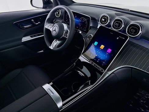 New 2026 Mercedes-Benz GLC 300 image 15