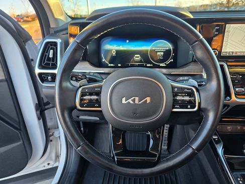 Used 2023 Kia Sorento SX Prestige image 11