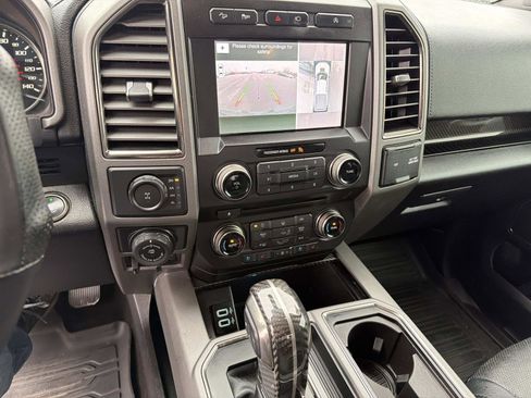 Used 2018 Ford F150 Raptor w/ Equipment Group 802A Luxury image 8