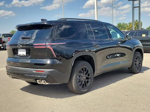 New 2026 Chevrolet Traverse LT w/ Midnight/Sport Edition FWD image 13
