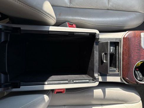 Used 2014 Toyota Camry XLE image 12