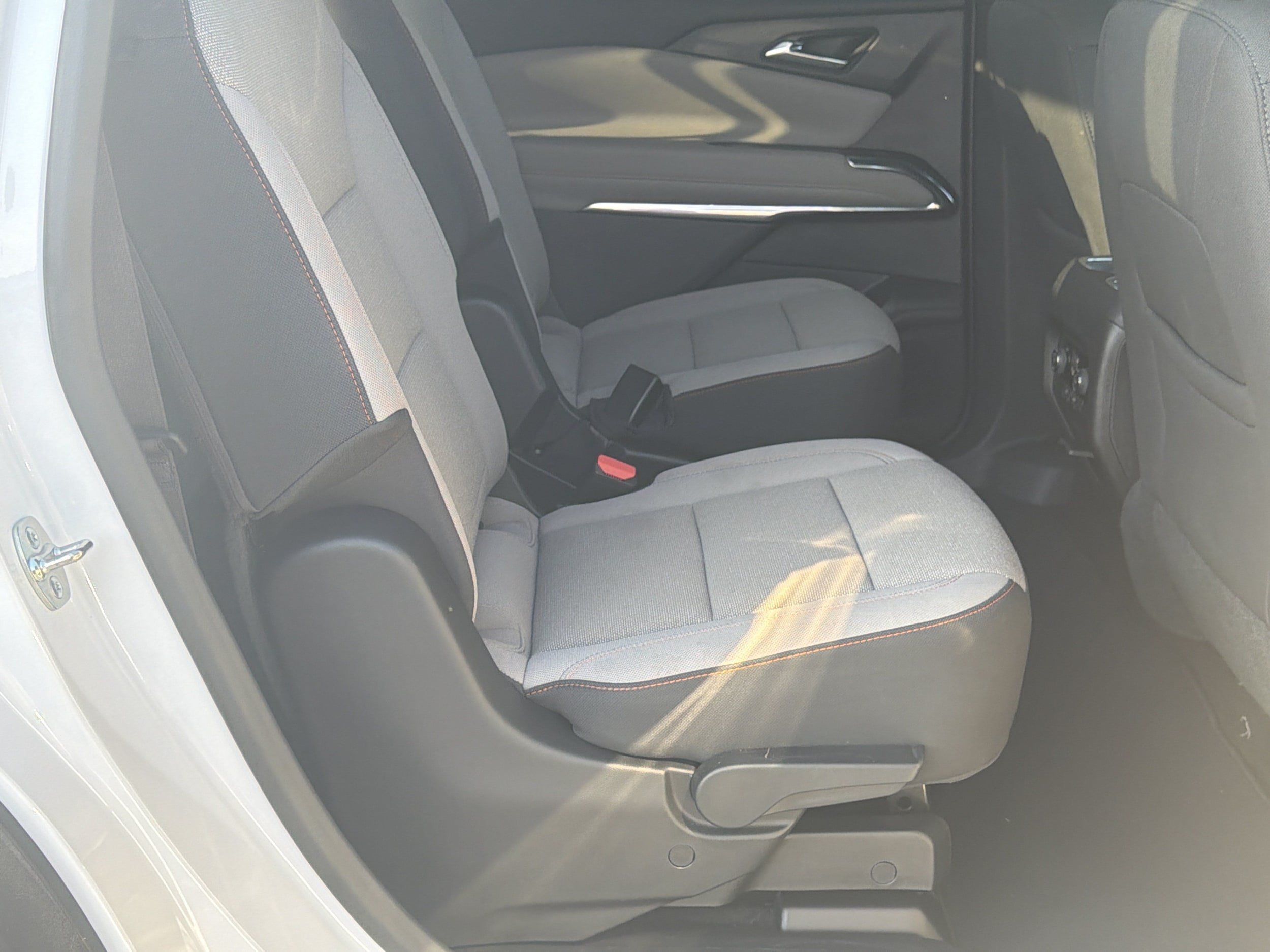 Used 2026 Chevrolet Traverse LT w/ Driver Confidence Package FWD image 15
