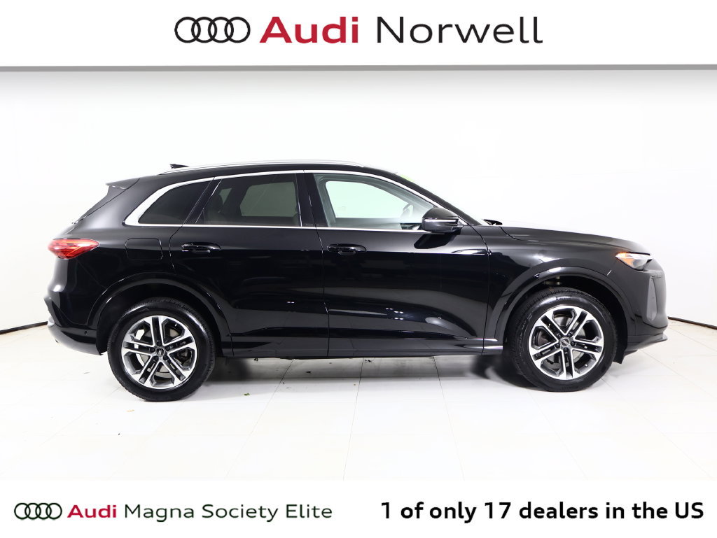 Used 2025 Audi Q5 Premium w/ Convenience Package AWD/4WD image 18