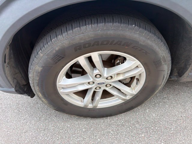 Used 2023 Ford Explorer XLT RWD image 12