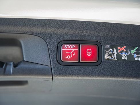 New 2026 Mercedes-Benz GLE 450 4MATIC image 12