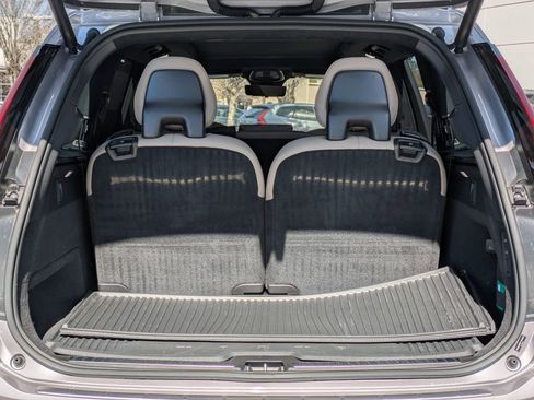 Used 2026 Volvo XC90 B6 Ultra w/ Lounge Package image 13